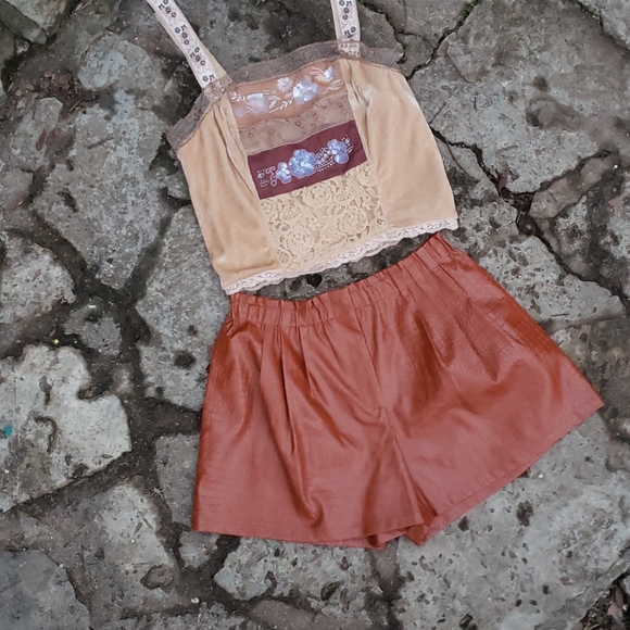 FREE PEOPLE CROC MARE HELENA FAUX LEATHER SHORTS - Picture 10 of 12